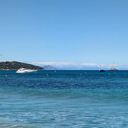 Appartement Superbe 3 Pièces 4 étoiles Plein Centre 70m Du Port *